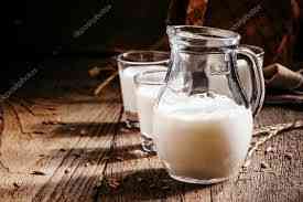 Молоко незбиране екстра класу з жирністю 5,3-6 %, білка 3,5-3,7% Ivankiv